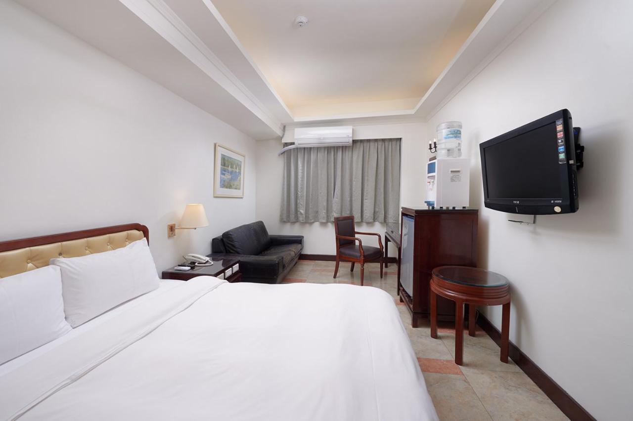 Peach Hotel Thành phố Tân Trúc Ngoại thất bức ảnh