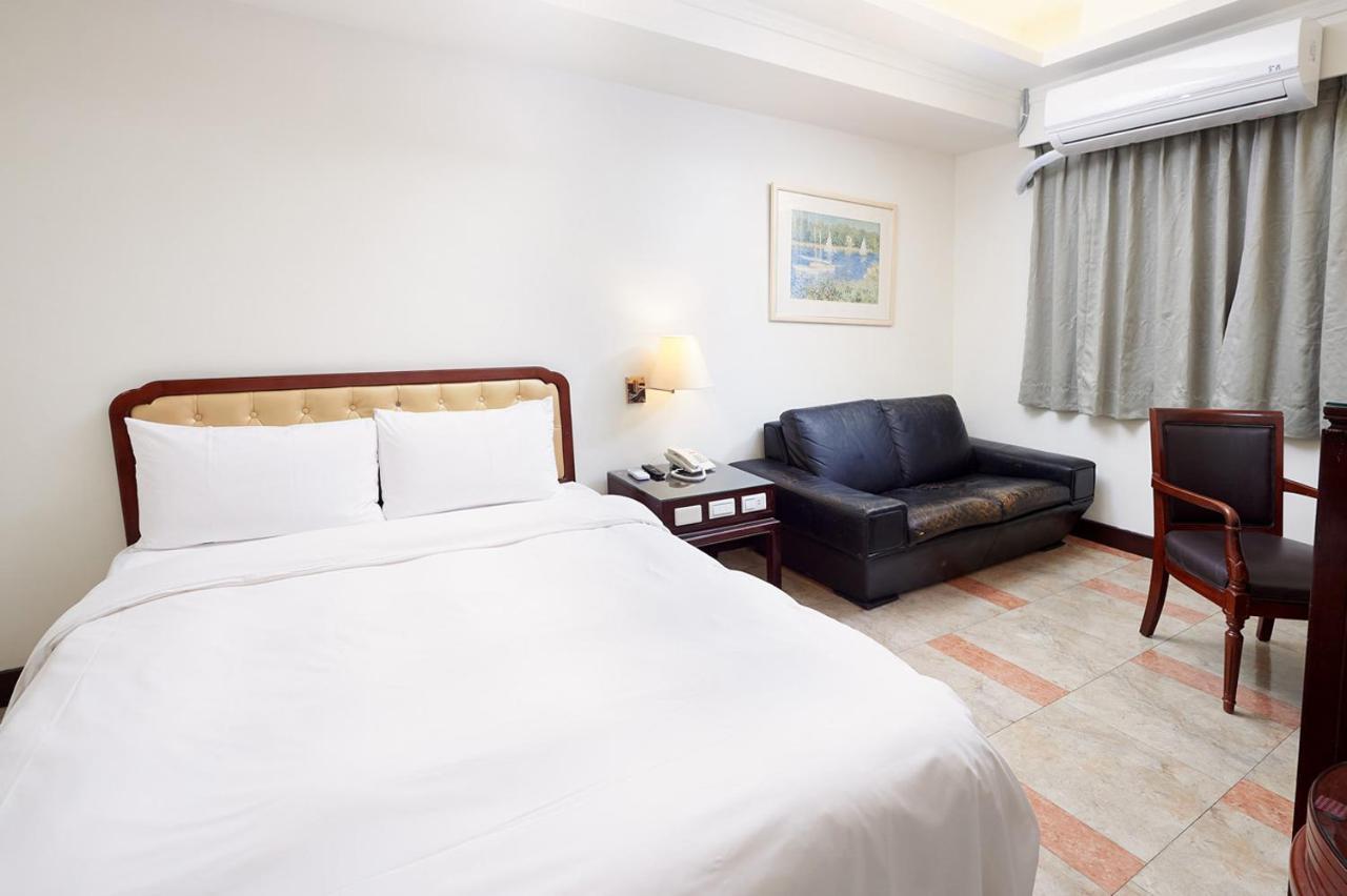 Peach Hotel Thành phố Tân Trúc Ngoại thất bức ảnh